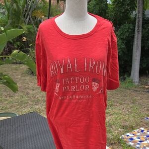 Lucky Brand Red Graphic Tee with Skull Design Large Unisex